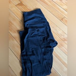 lululemon align “cool” leggings black 6 inseam i think 23”